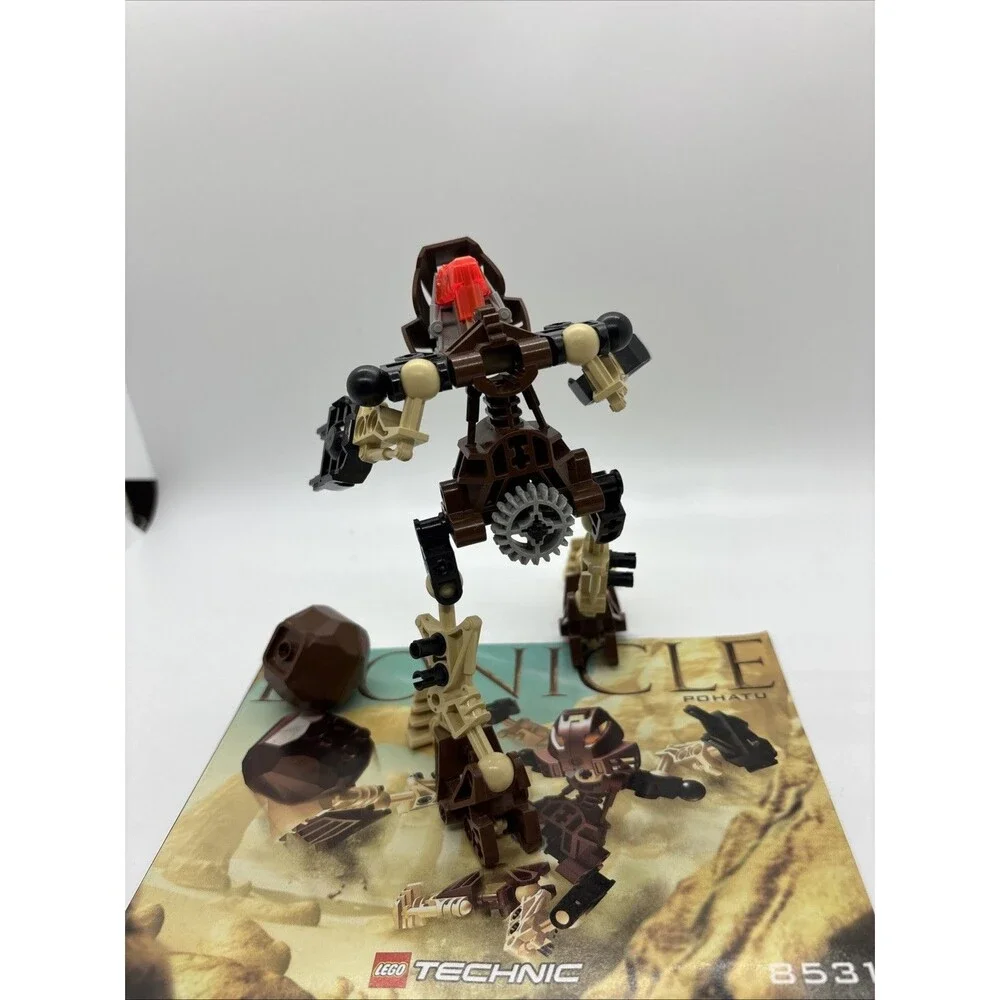 LEGO BIONICLE: Pohatu (8531) Complete  and instructions
